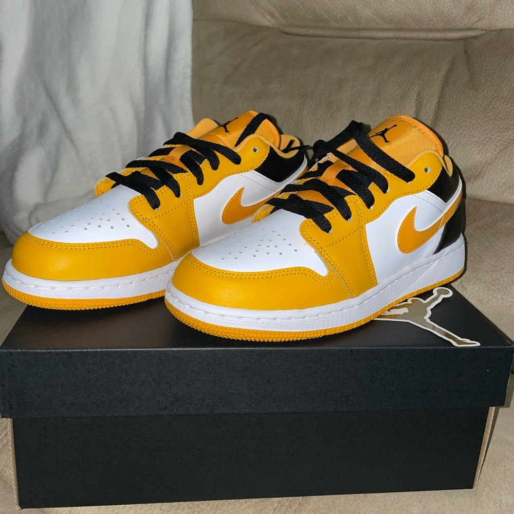 Air Jordan 1 Low